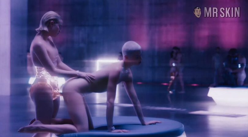 Olivia Wilde’s First EVER Nudity With VR Lesbian Pegging!
