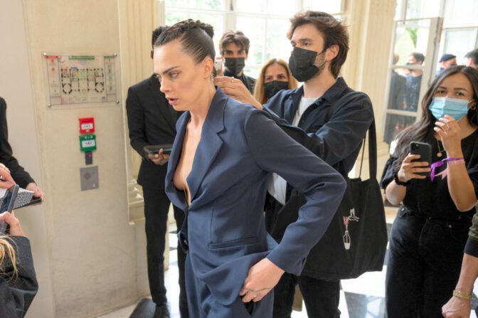 Cara Delevingne Braless Boobs