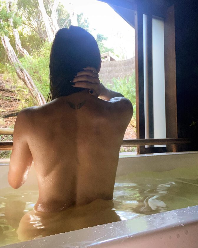 Jenna Dewan Nude In Bath