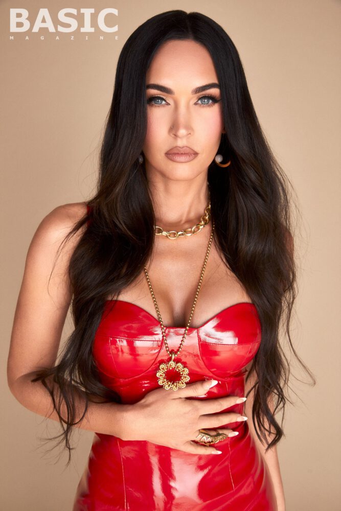 Megan Fox Sexy Photoshoot