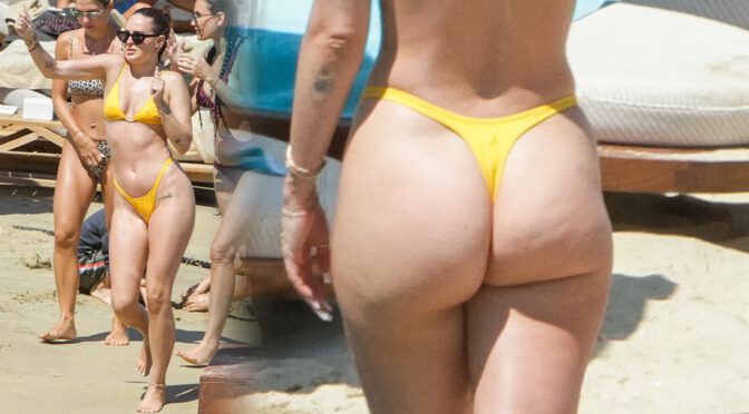 Rumer Willis – Beautiful Big Ass in a Thong BIkini on a Beach in Mykonos