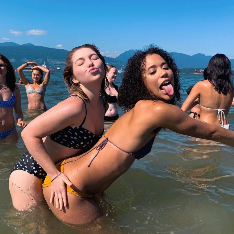Sammy Hanratty Hot Pic In Bikini