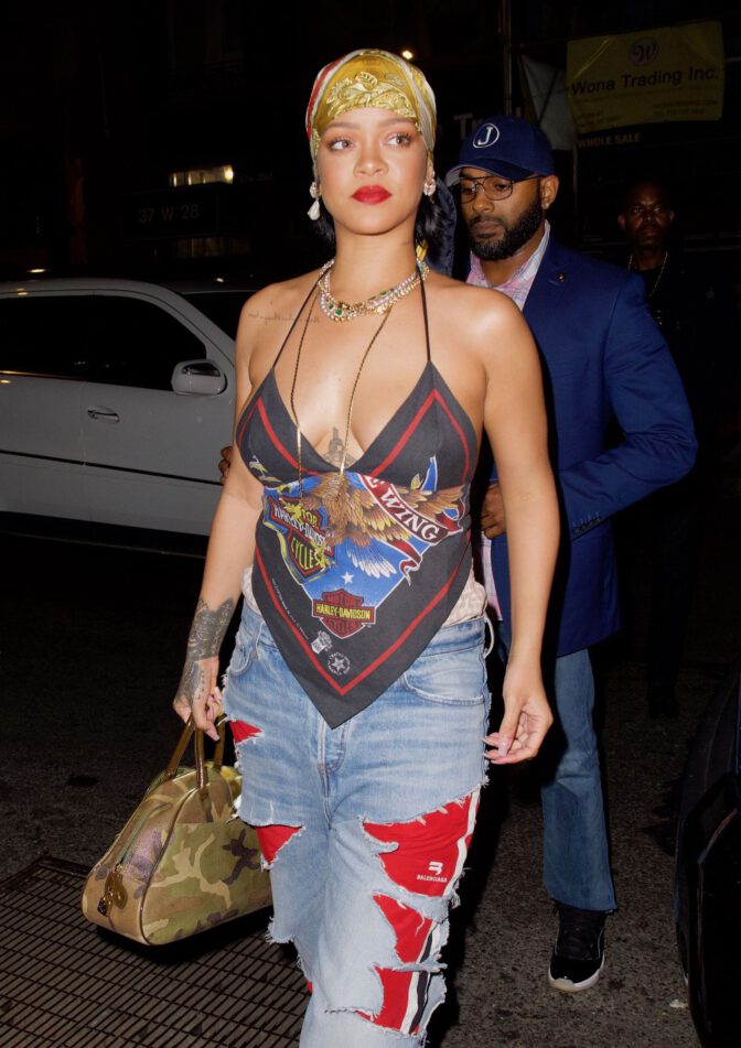 Rihanna Sexy Breasts