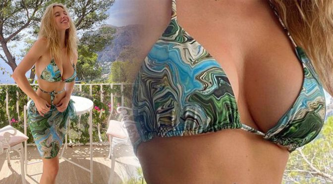 Sydney Sweeney – Fantastic Big Boobs in a Bikini