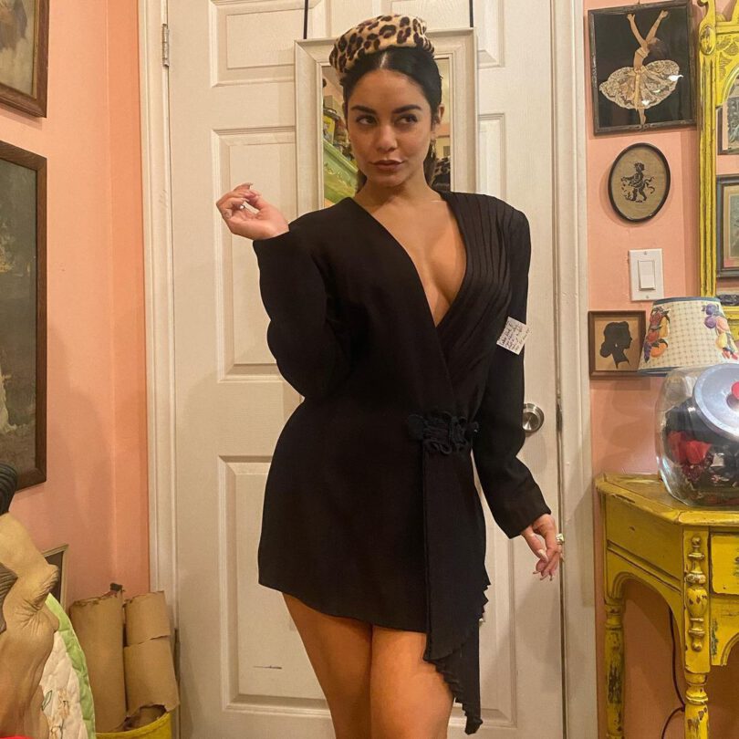 Vanessa Hudgesn Sexy Cleavage