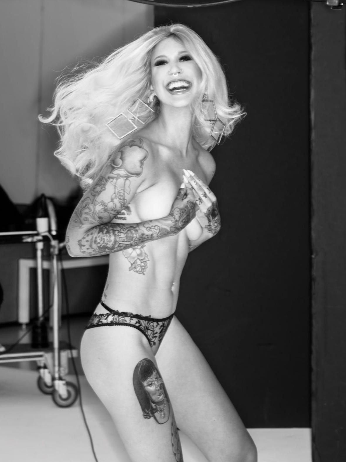 Jessica Carter - Sexy Body in Lingerie for Maxim Magazine. 