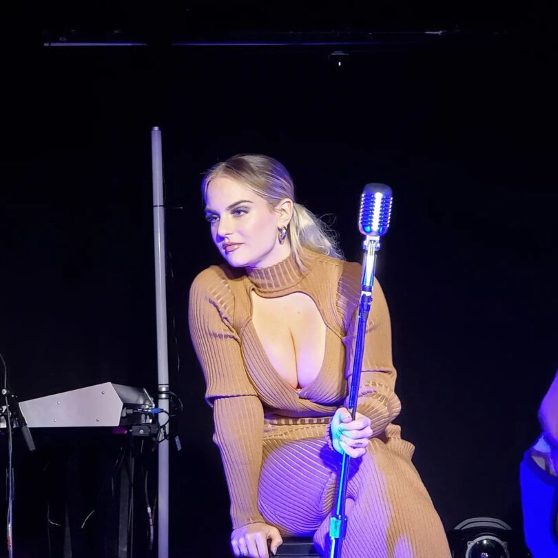 Jojo Fantastic Big Breasts