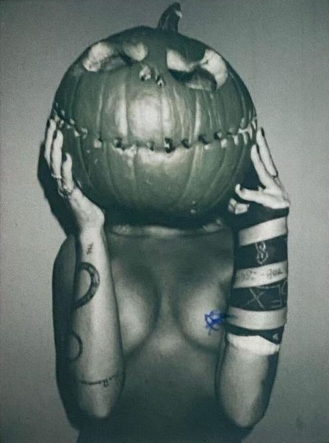 Vanessa Hudgens Topless Pics