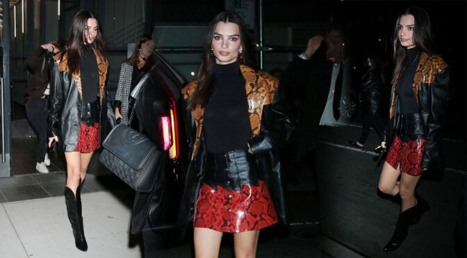 Emily Ratajkowski – Beautiful in Boots and Mini Skirt Out in New York