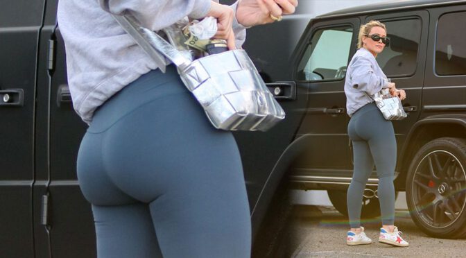 Hilary Duff – Gorgeous Big Ass in a Tight Leggings Out in Los Angeles