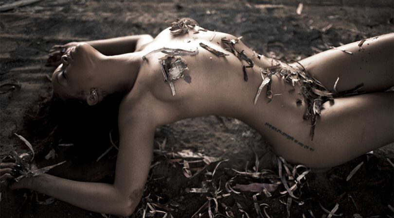 Rihanna – Gorgeous Body in a Sexy Naked Esquire Magazine Photoshoot Outtakes (November 2011)