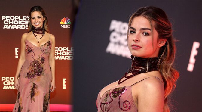Addison Rae – Beautiful Breasts at 47th Annual People’s Choice Awards in Santa Monica