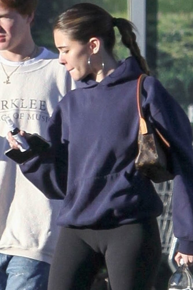 Madison Beer Big Camel Toe