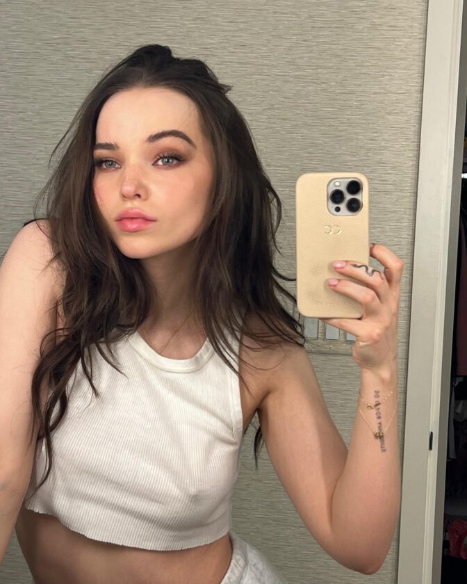 Dove Cameron Sexy Braless Pokies