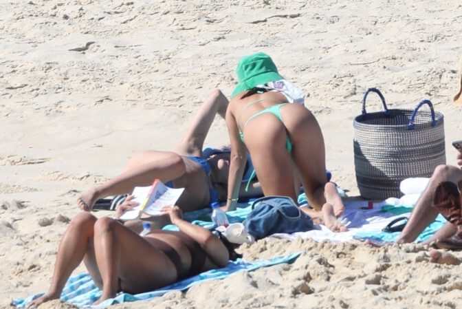 Vanessa Hudgens Sexy In Bikini