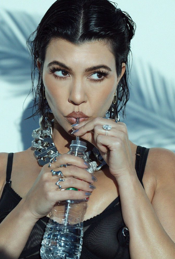 Kourtney Kardashian Sexy Photoshoot