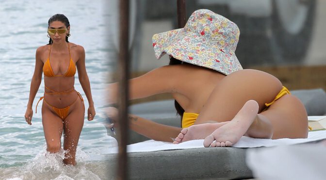 Chantel Jeffries – Sexy Boobs and Ass in a Tiny Bikini on a Beach in Miami