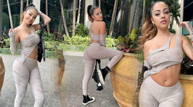 Malu Trevejo – Fantastic Ass and Pierced Nipples in a Sexy Instagram Photoshoot