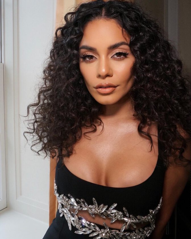 Vanessa Hudgens Big Boobs