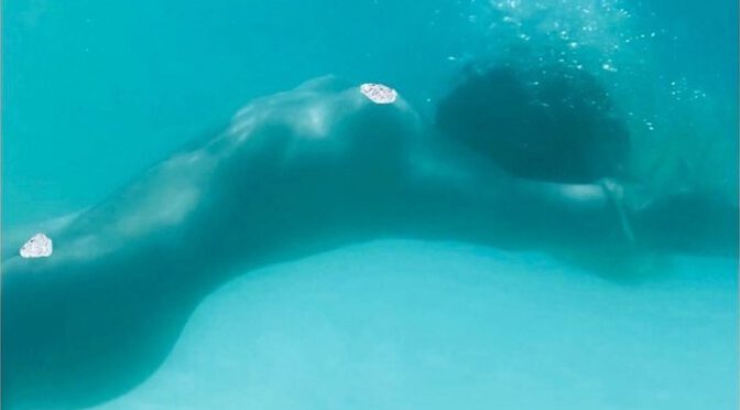 Britney Spears’ Naked Body in a Sexy  Underwater  Photoshoot (NSFW)