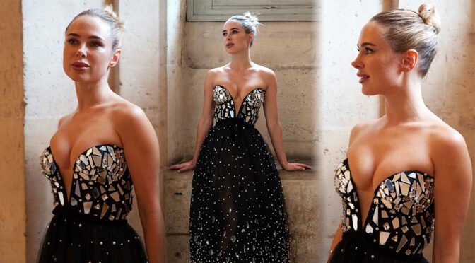 Kimberley Garner Shows Beautiful Boobs at Celia Kritharioti Fashion Show in Paris