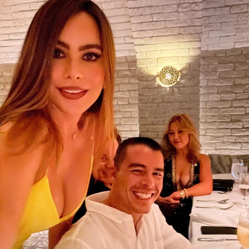 Sofia Vergara Big Cleavage