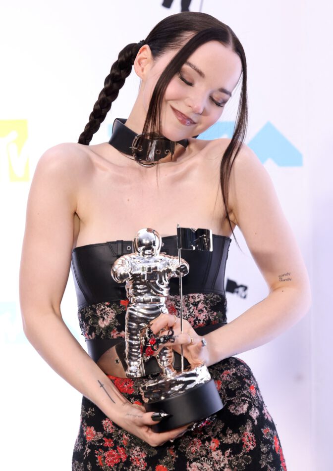 Dove Cameron Beautiful