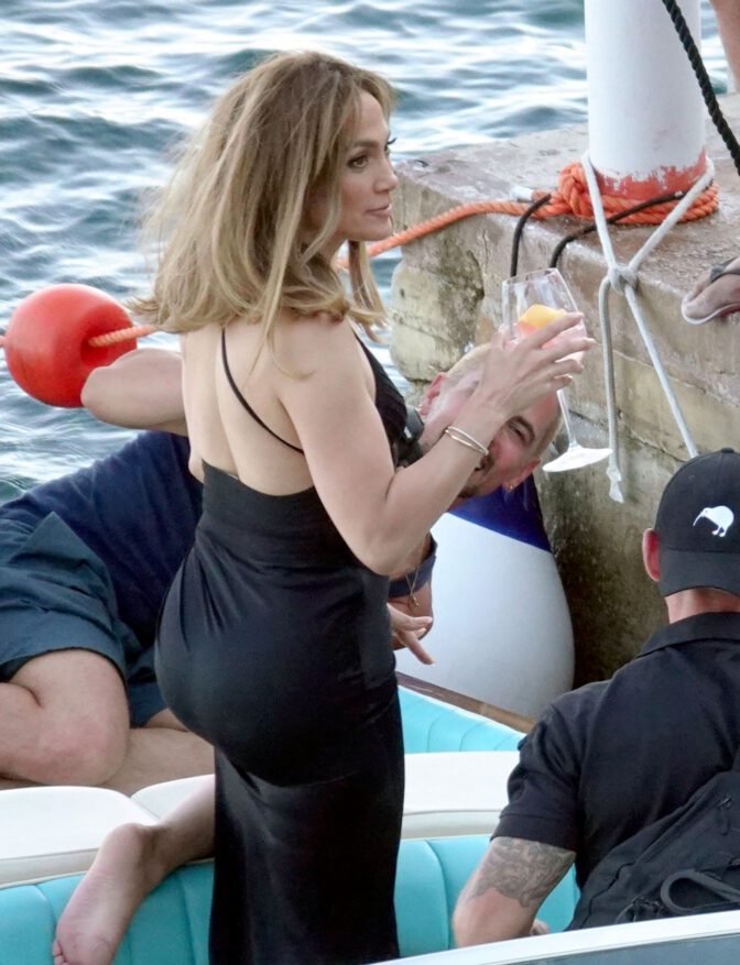 Jennifer Lopez Sexy Big Ass