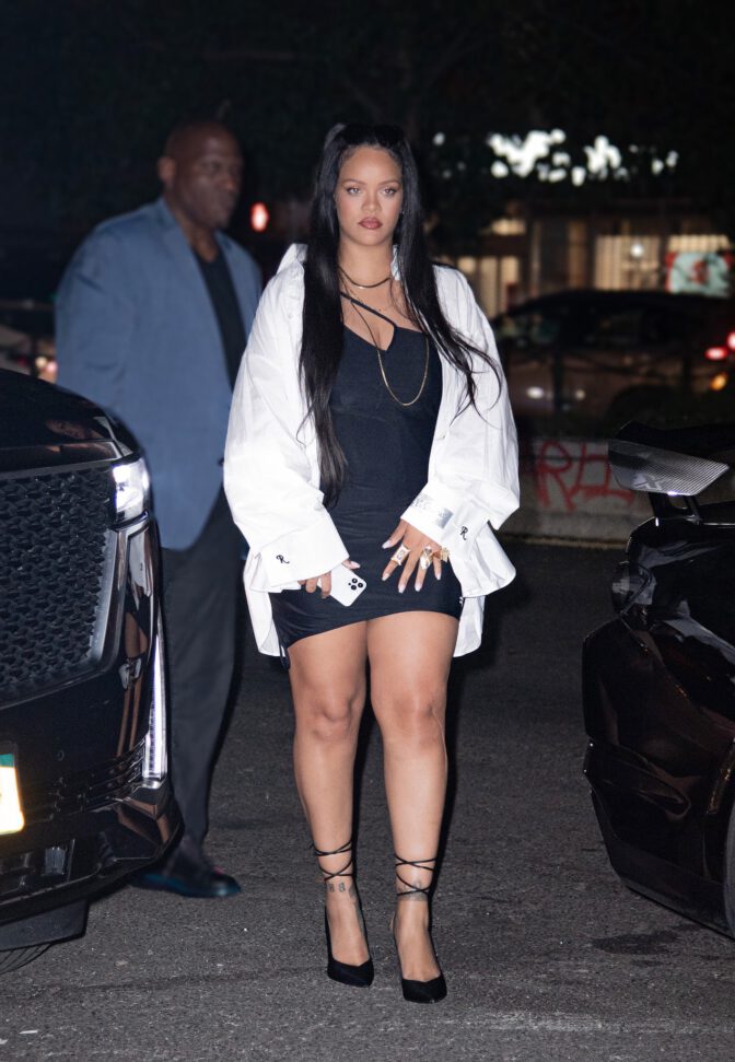 Rihanna Sexy Legs