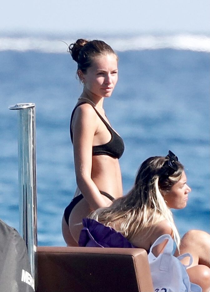 Thylane Blondeau Sexy Ass