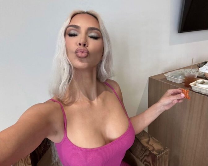 Kim Kardashian Gorgeous Boobs