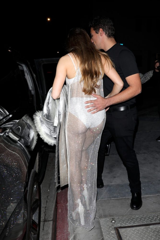 Hailee Steinfeld Beautiful Ass