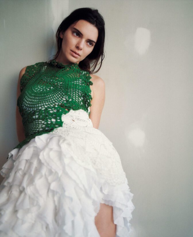 Kendall Jenner Showing Off Her Gorgeous Body In Vogue Magazine March .