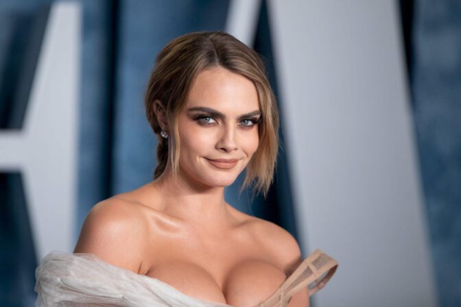 Cara Delevingne Big Boobs Cleavage Vanity Fair Oscars