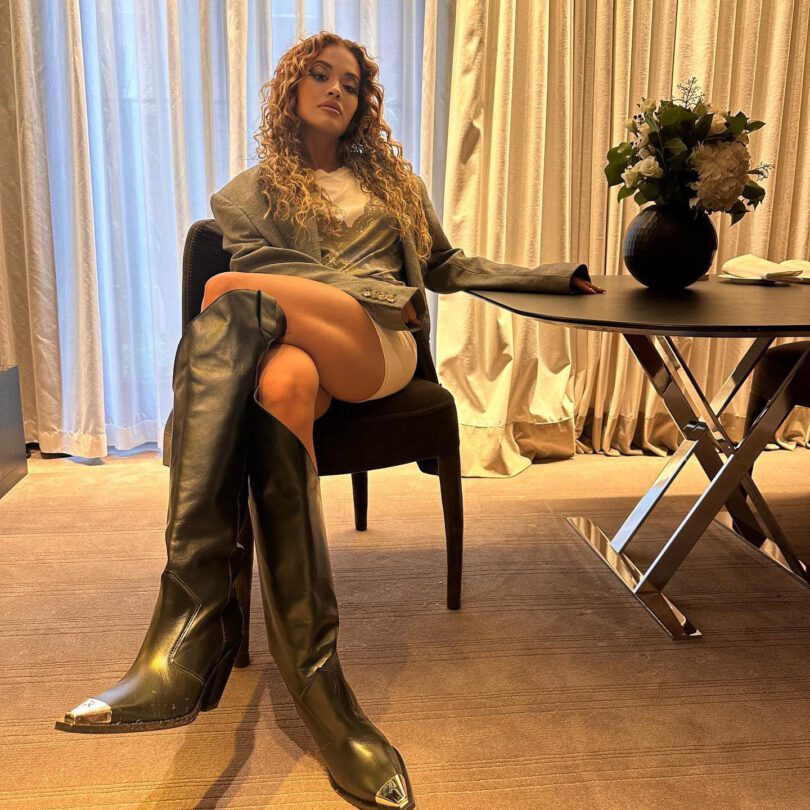 Rita Ora Sexy Legs In Boots