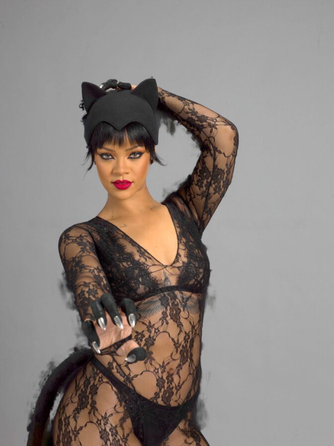 Seductive Rihanna Valerian Movie Photo Shoot
