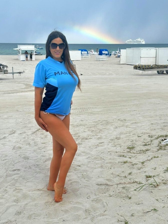 Sensual Photoshoot Claudia Romani Thong Bikini
