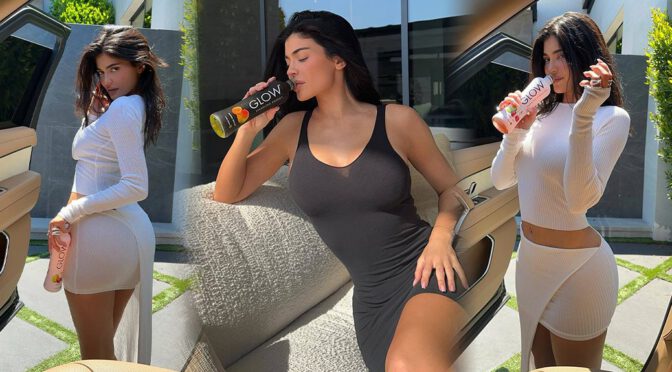 Kylie Jenner Sexy Curves