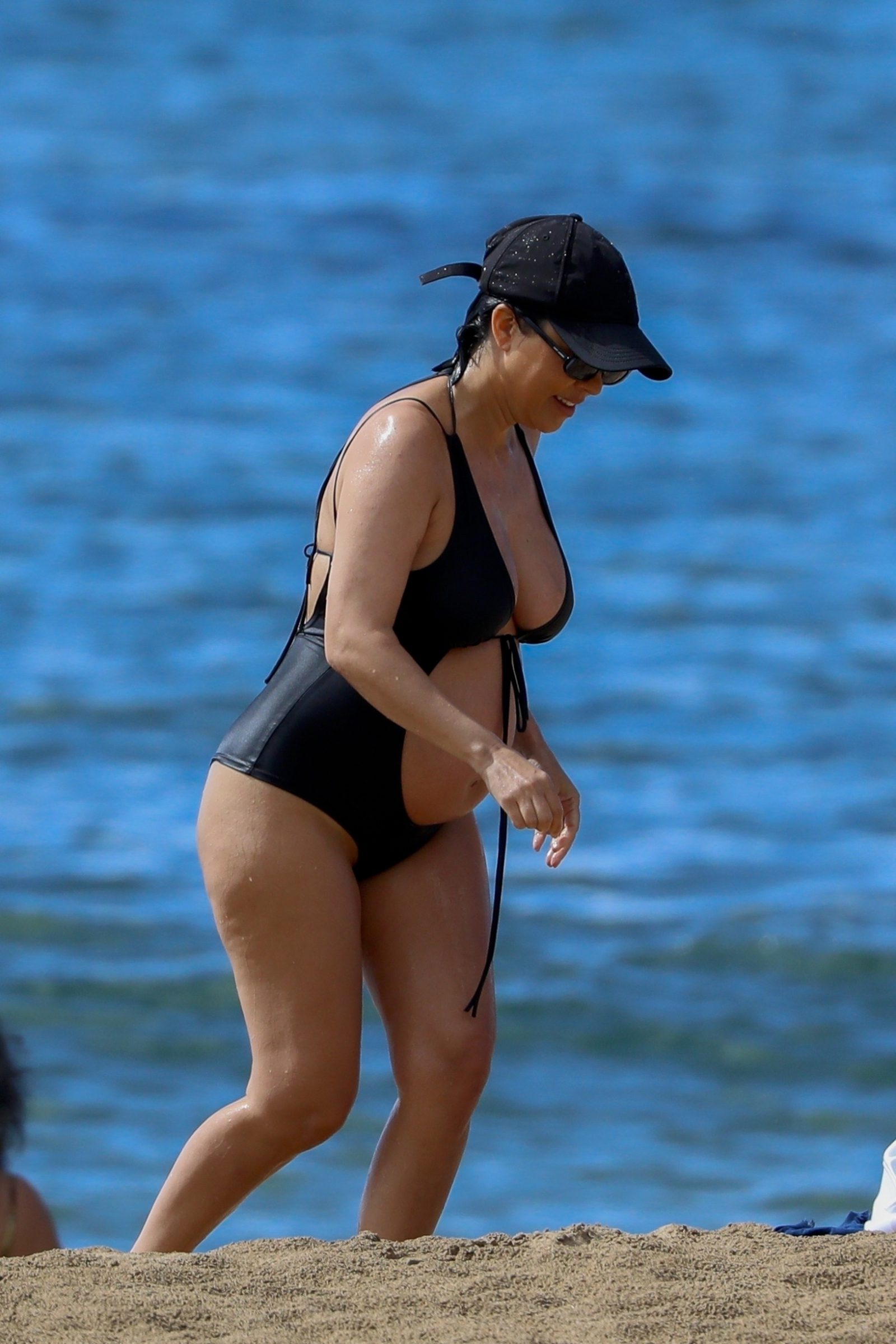 Kourtney Kardashian Big Breasts Thong Swimsuit Beach - Hot Celebs Home