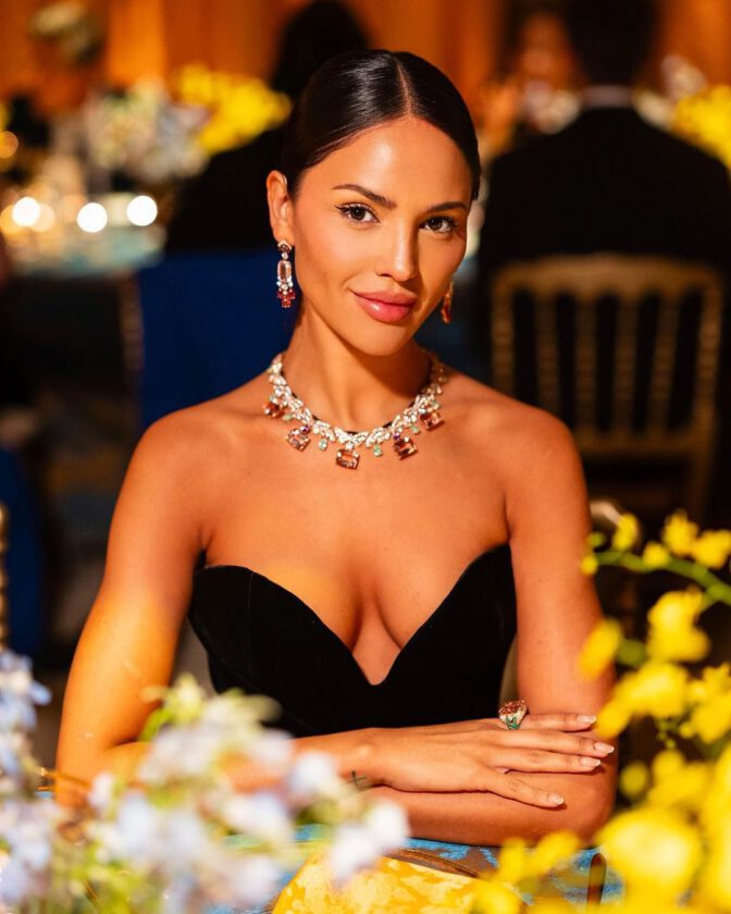 Eiza Gonzalez Boobs Cleavage Bulgari