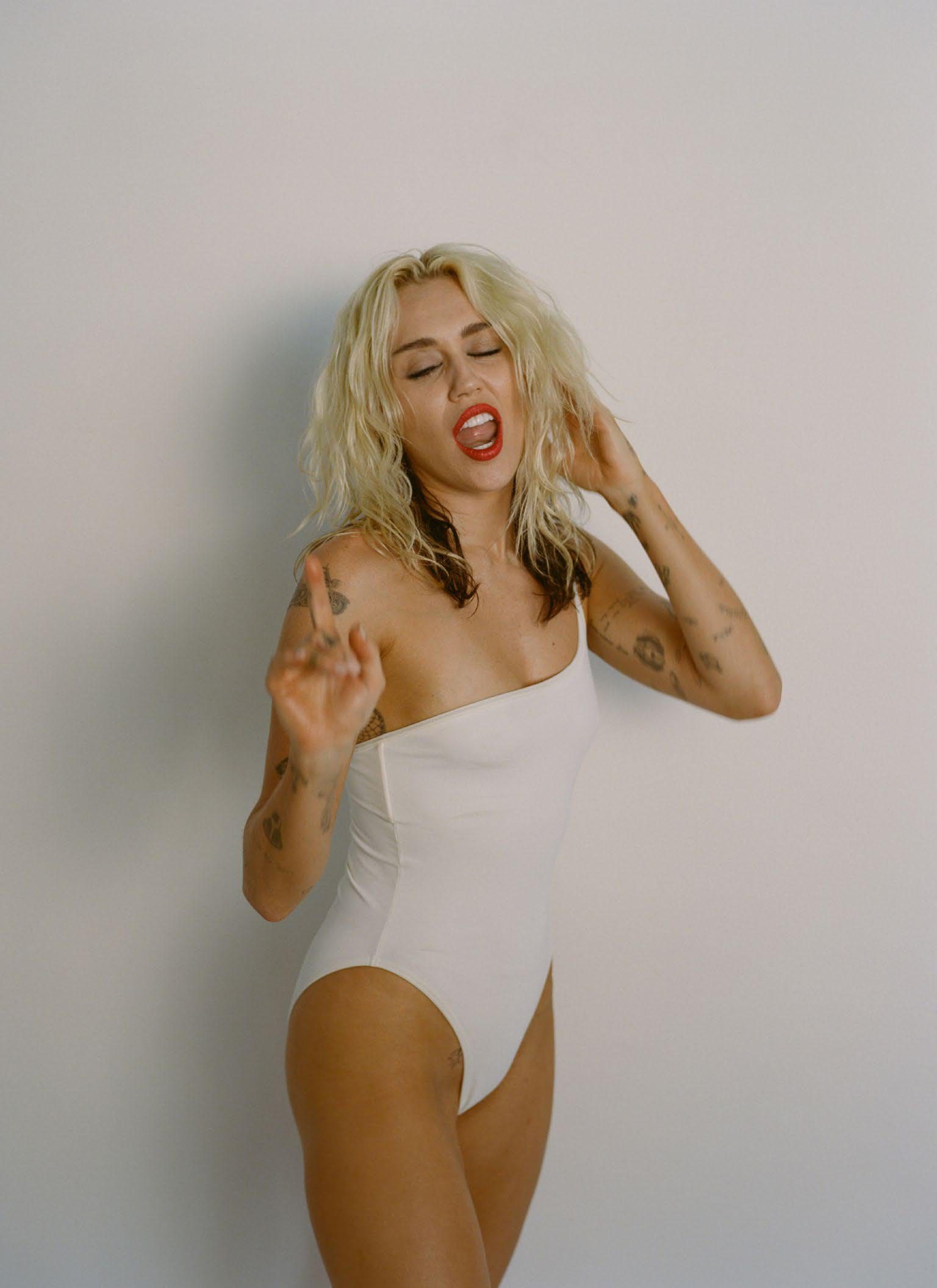 https://www.hotcelebshome.com/wp-content/uploads/2023/10/Miley-Cyrus-Endless-Summer-Vacation-Topless-Boobs-Ass-134.jpg