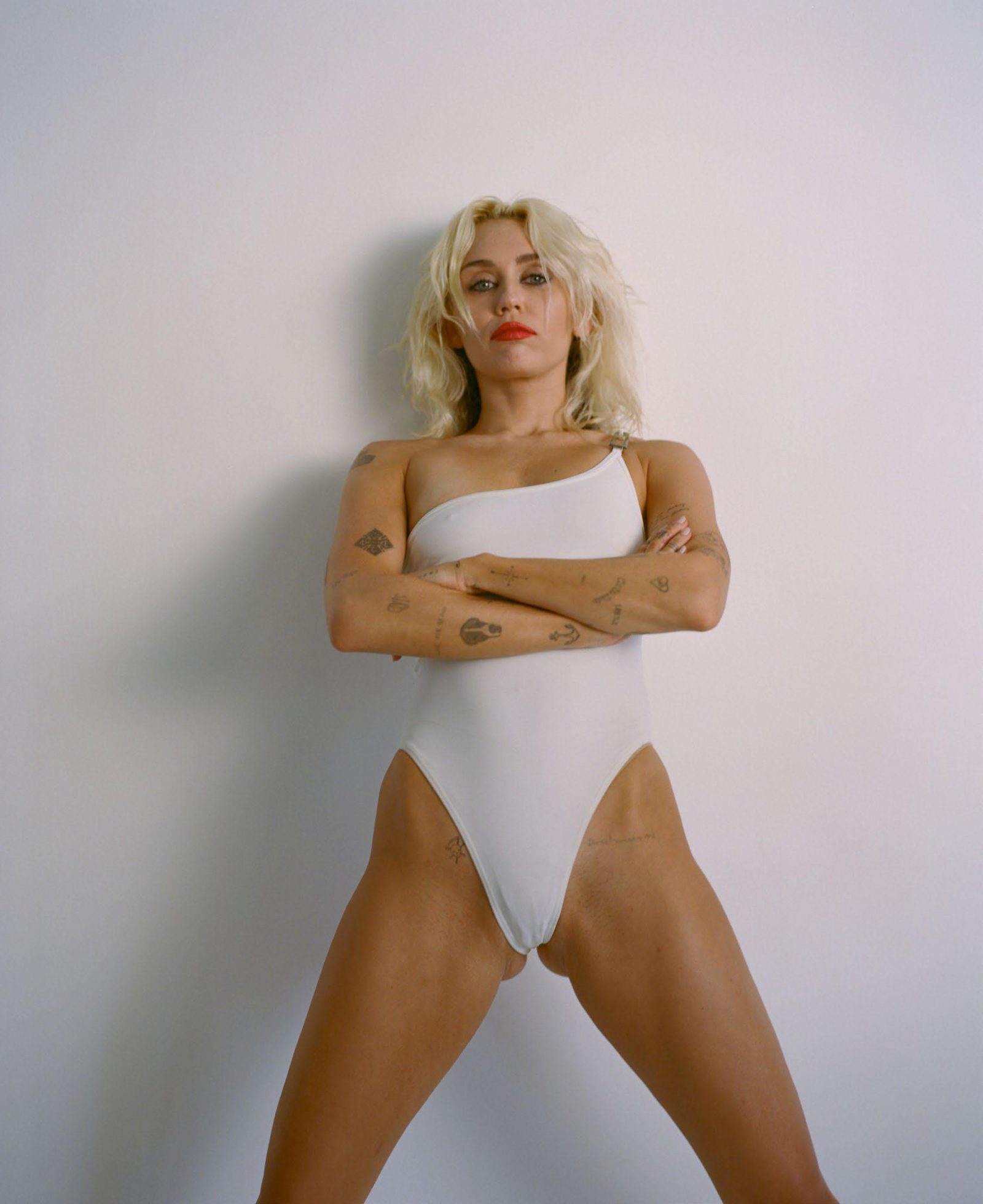 https://www.hotcelebshome.com/wp-content/uploads/2023/10/Miley-Cyrus-Endless-Summer-Vacation-Topless-Boobs-Ass-83.jpg
