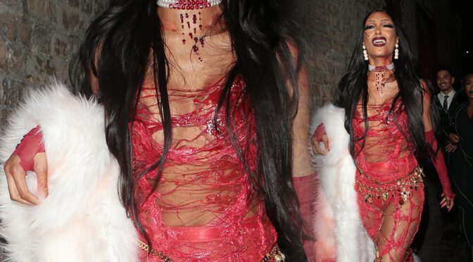 Jourdan Dunn’s Sexy Nip Slip and Other Sexy Links!