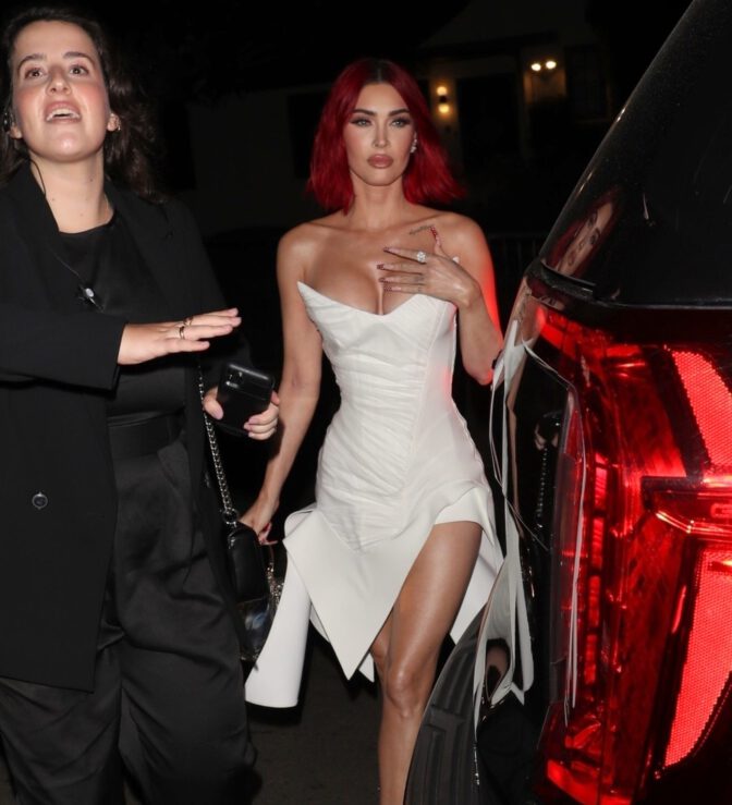 Megan Fox Gq Red Carpet Boobs Legs Stunner