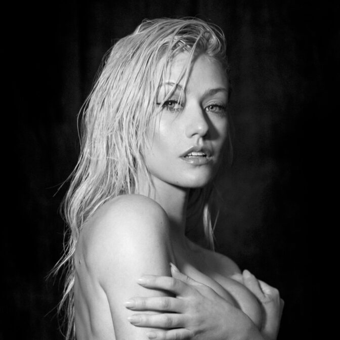 Provocative Katherine Mcnamara Topless Legs Boobs