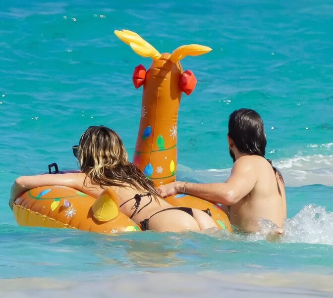 Heidi Klum Black Bikini St Barts Paparazzi