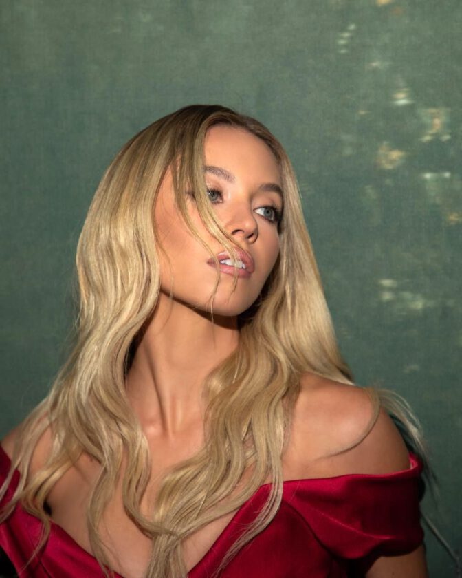 Sydney Sweeney Red Dress Cleavage