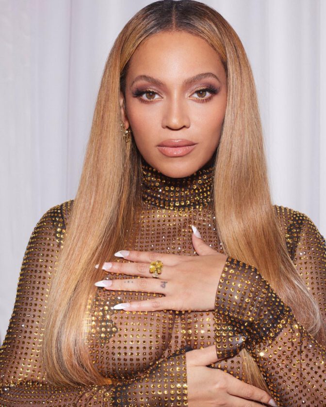 Braless Beyonce See Through Glamour