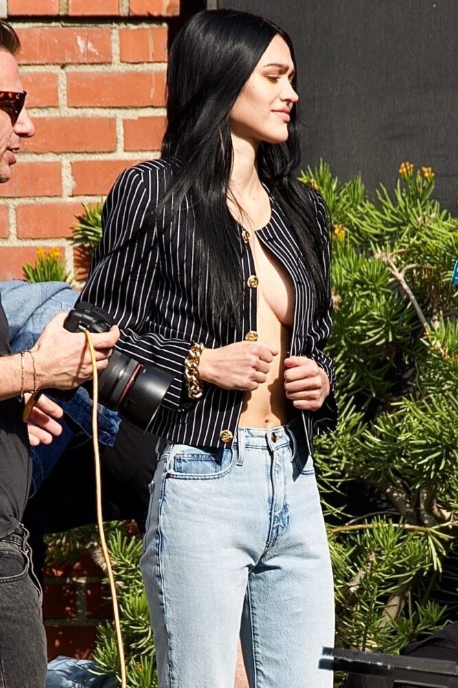 Amelia Hamlin Braless West Hollywood Photoshoot