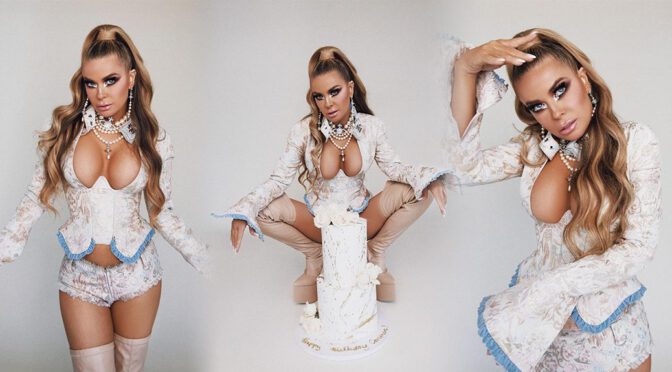 Carmen Electra Unleashes Boobalicious Sensation in Steamy Photoshoot!